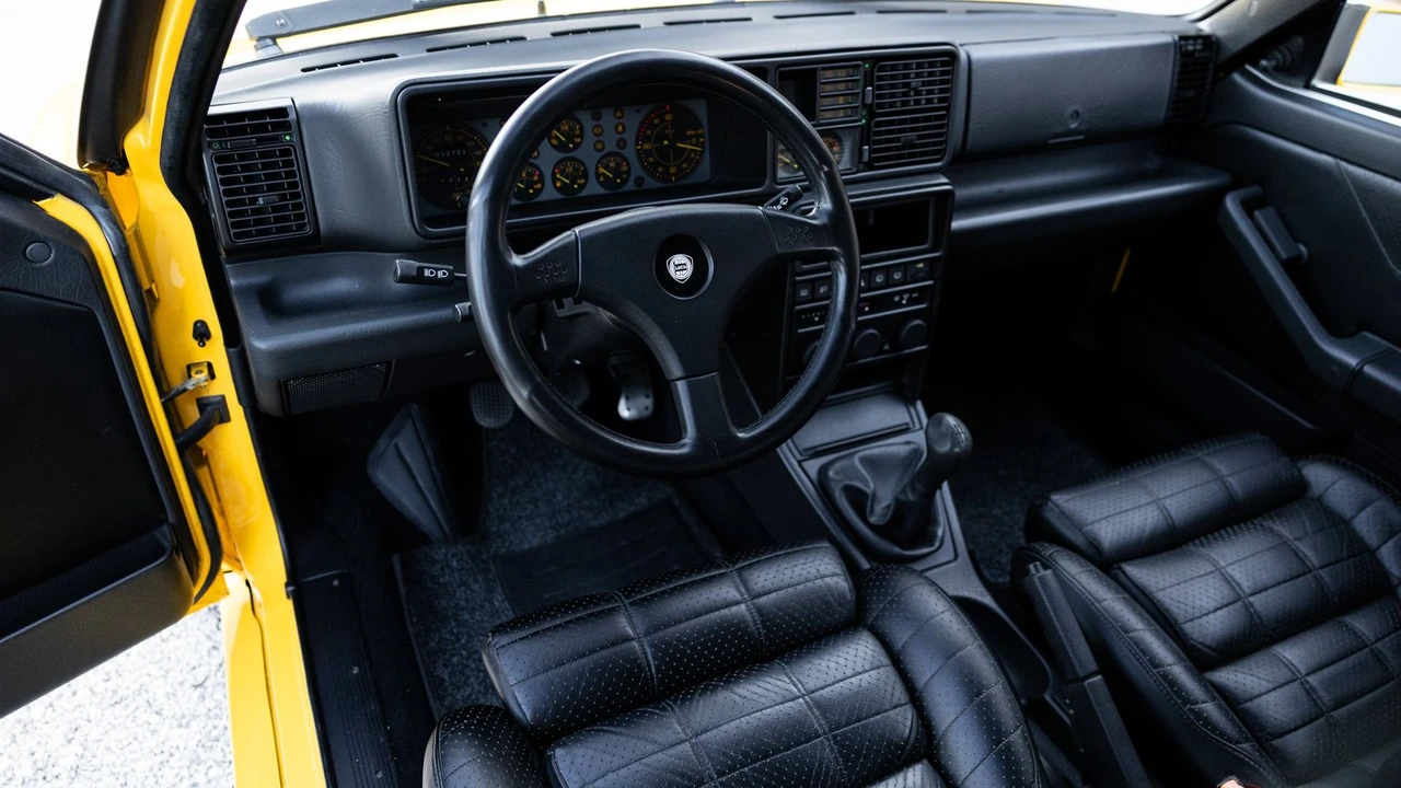 1992 Lancia Delta 1st Gen - Image 9 of 31