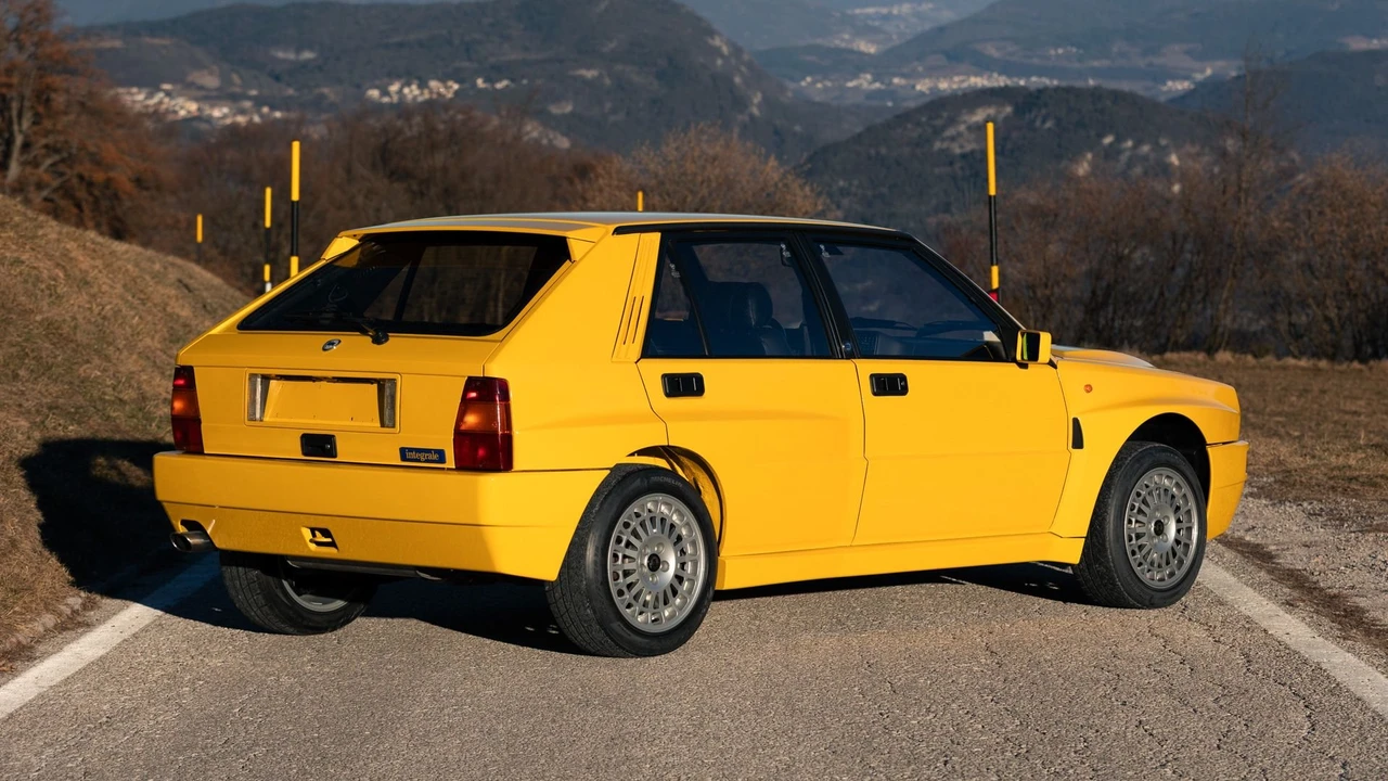 1992 Lancia Delta 1st Gen - Image 14 of 31