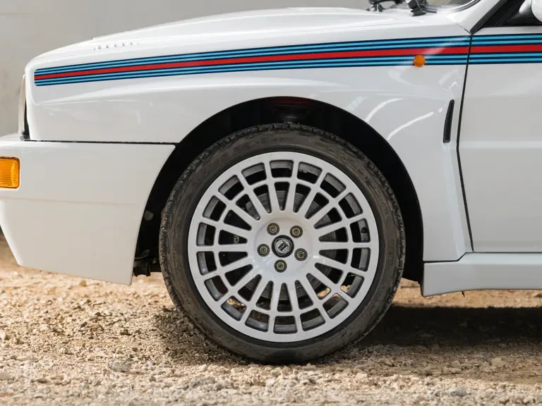 1992 Lancia Delta 1st Gen - Image 30 of 31