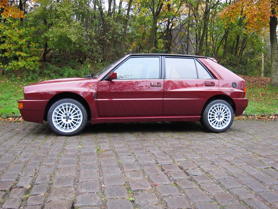 1992 Lancia Delta 1st Gen - Image 14 of 17