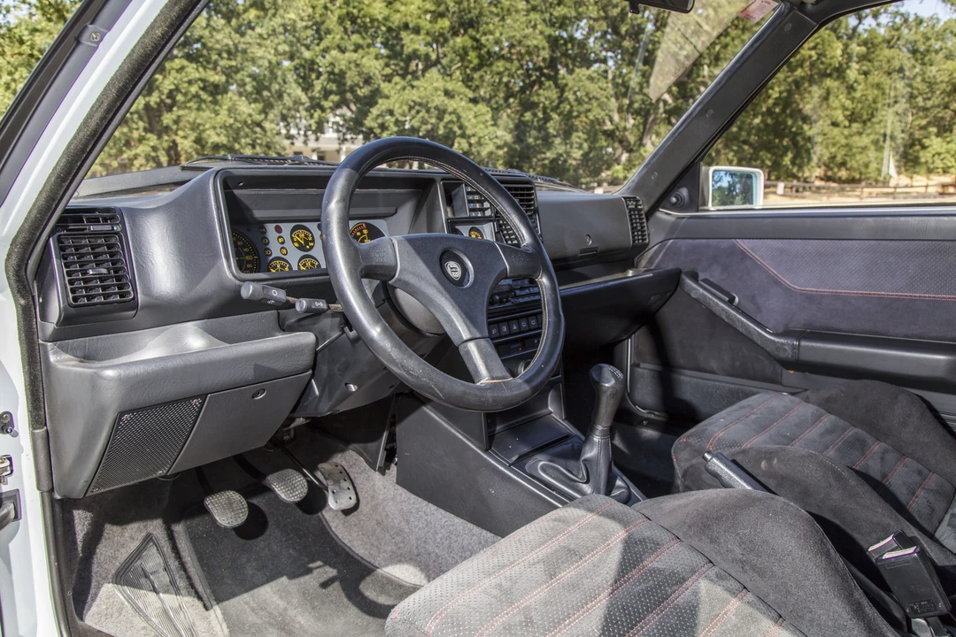 1992 Lancia Delta 1st Gen - Image 31 of 31