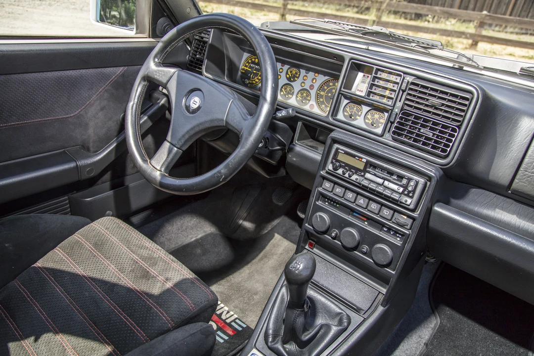 1992 Lancia Delta 1st Gen - Image 28 of 31