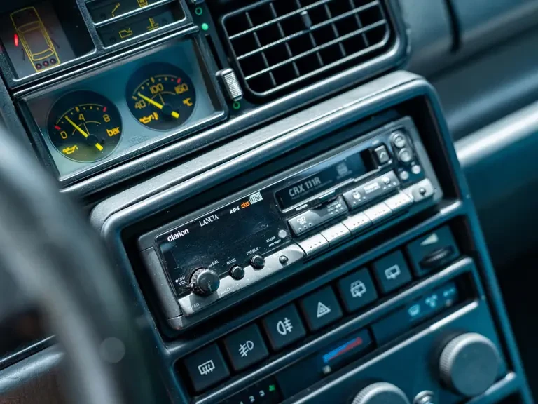 1992 Lancia Delta 1st Gen - Image 16 of 31