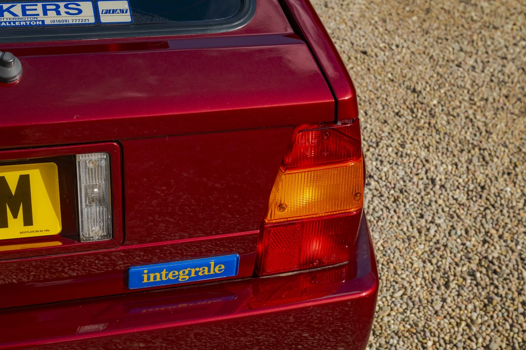 1992 Lancia Delta 1st Gen - Image 27 of 31