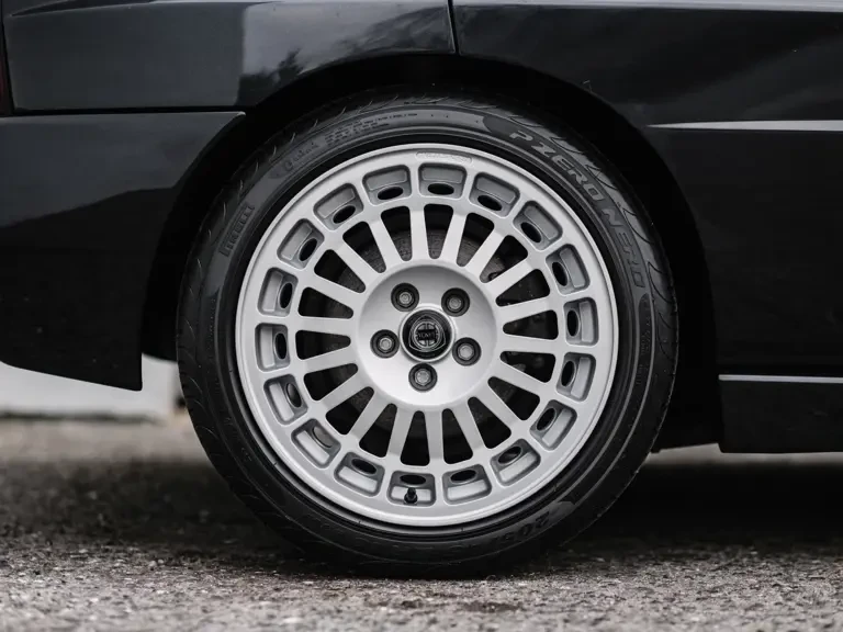 1992 Lancia Delta 1st Gen - Image 12 of 31