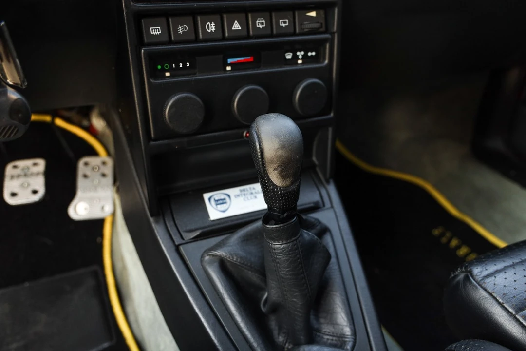 1992 Lancia Delta 1st Gen - Image 25 of 30