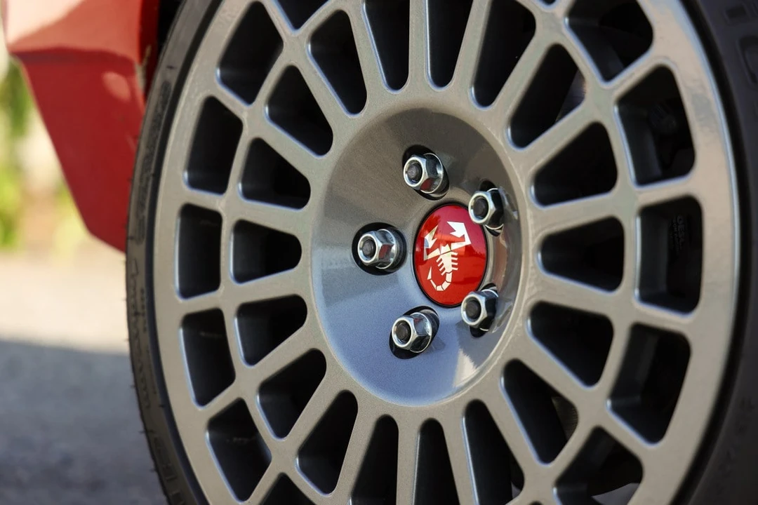 1992 Lancia Delta 1st Gen - Image 14 of 30