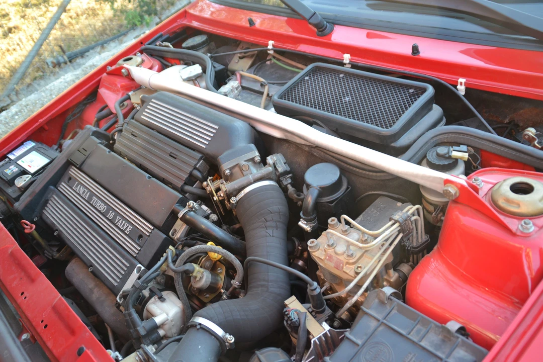 1992 Lancia Delta 1st Gen - Image 13 of 14