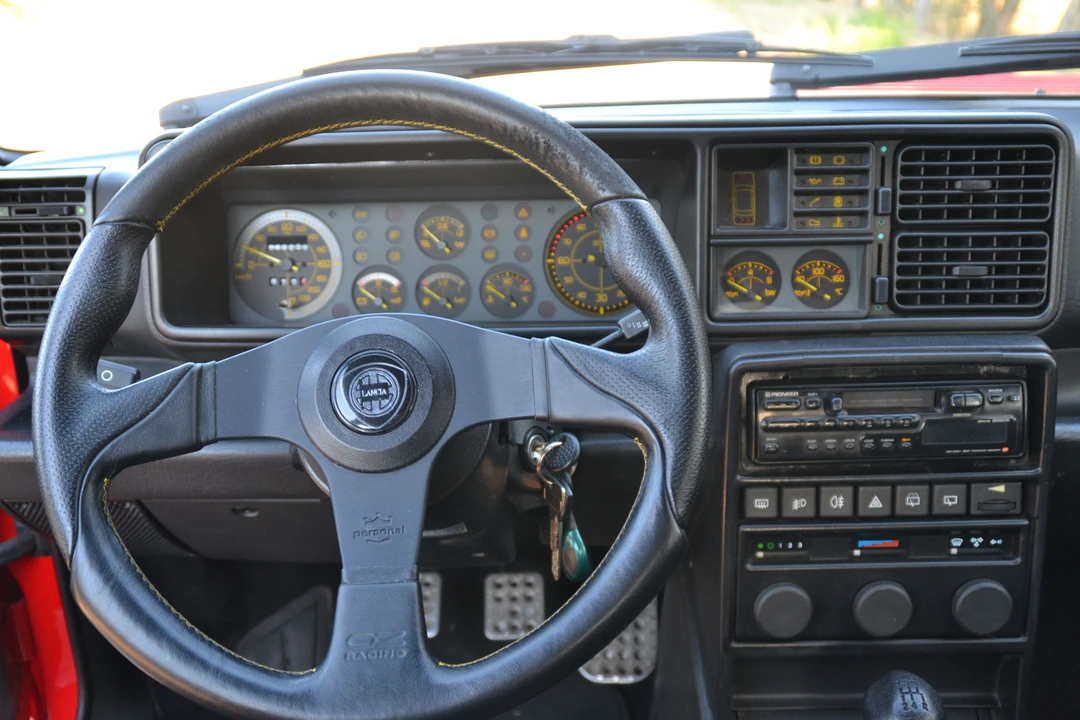 1992 Lancia Delta 1st Gen - Image 10 of 14