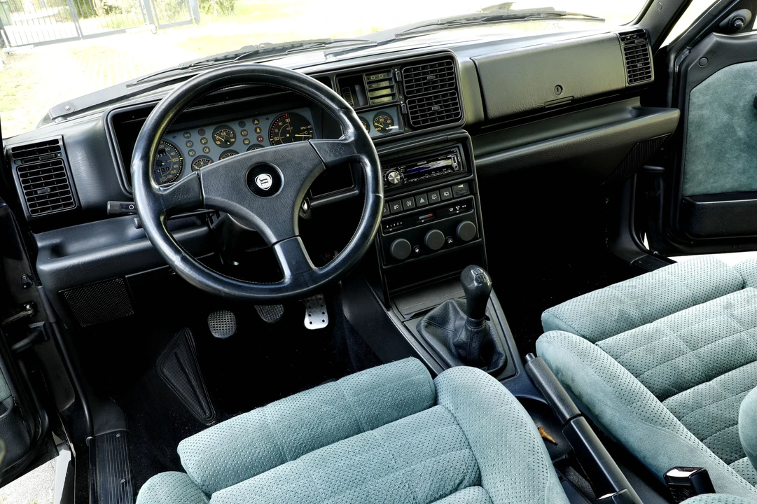 1992 Lancia Delta 1st Gen - Image 22 of 31