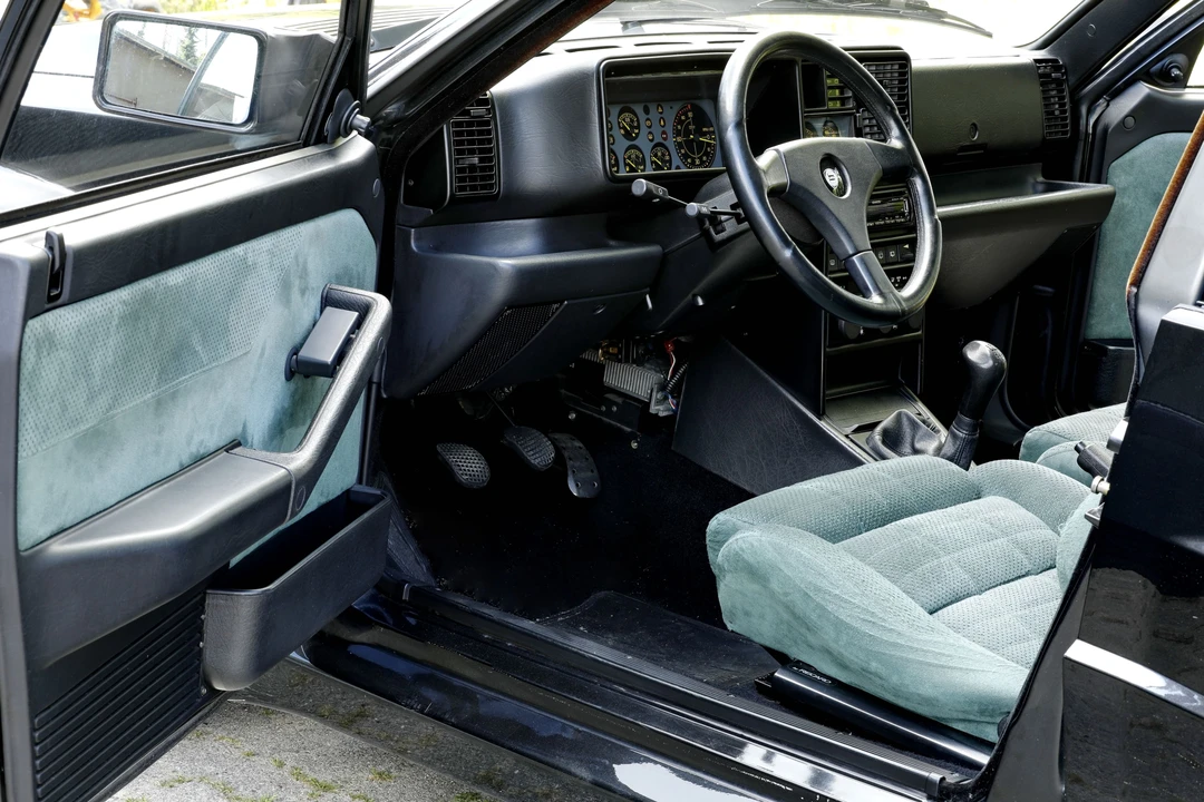1992 Lancia Delta 1st Gen - Image 25 of 31