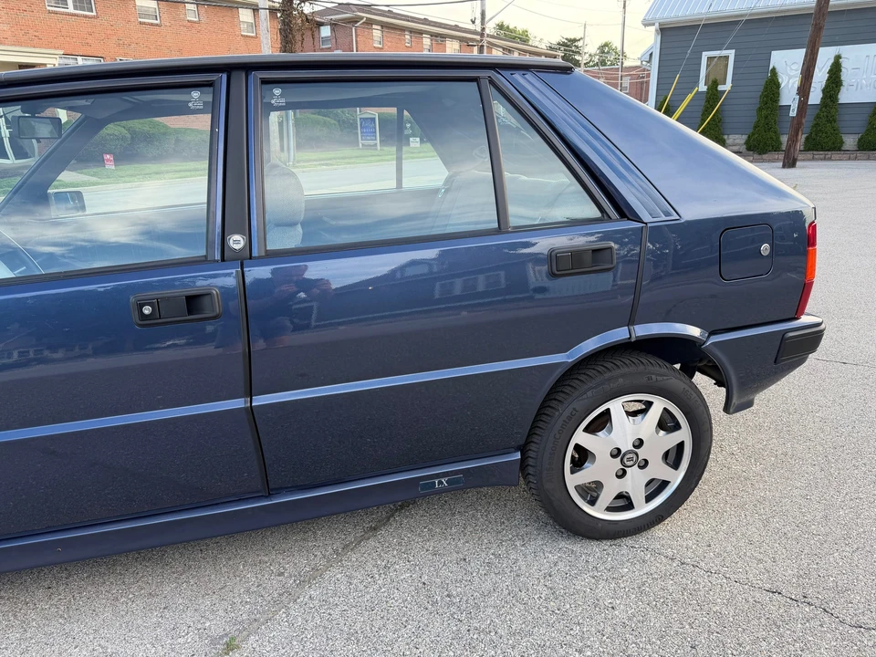 1992 Lancia Delta 1st Gen - Image 28 of 31