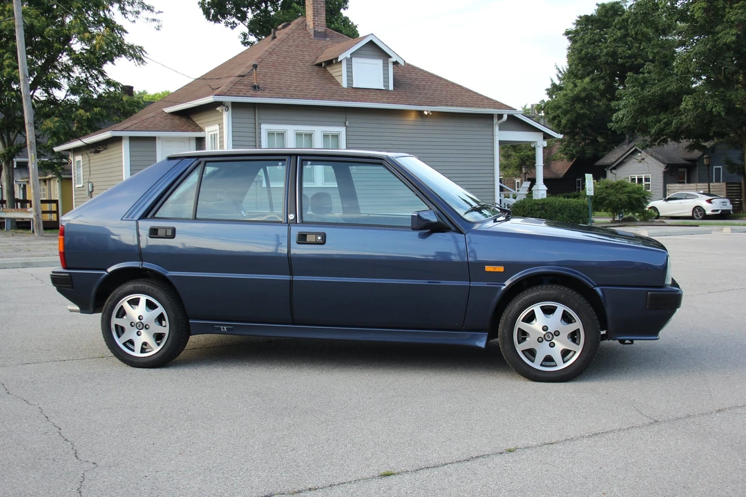 1992 Lancia Delta 1st Gen - Image 13 of 31