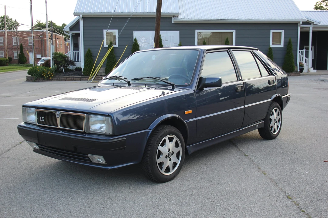 1992 Lancia Delta 1st Gen - Image 4 of 31