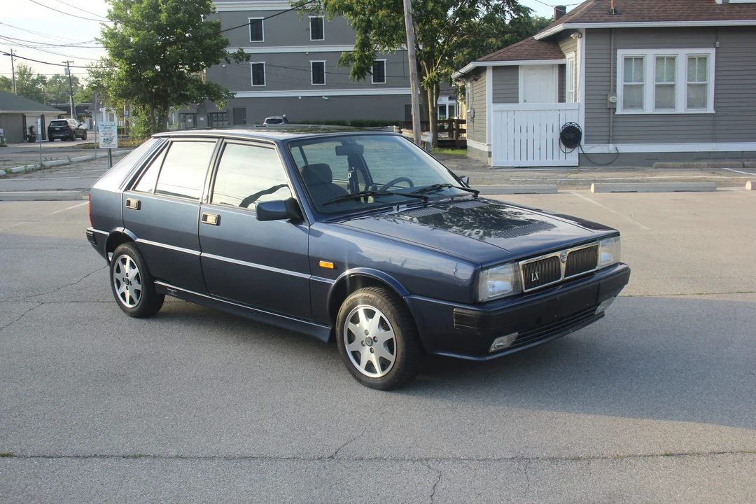 1992 Lancia Delta 1st Gen - Image 16 of 31