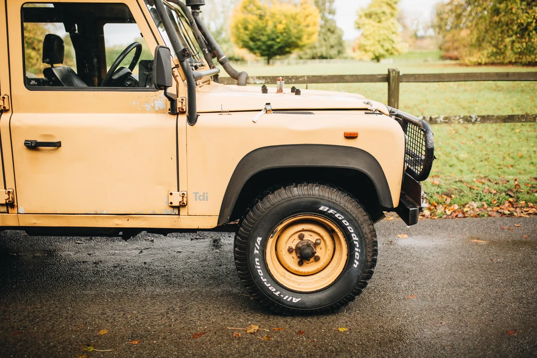 1992 Land Rover Defender 110 - Image 10 of 31