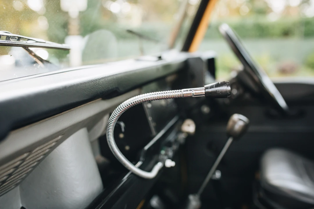 1992 Land Rover Defender 110 - Image 17 of 31