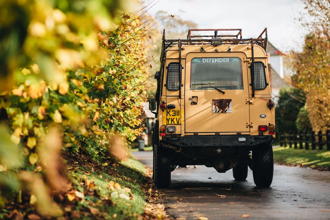 1992 Land Rover Defender 110 - Image 16 of 31