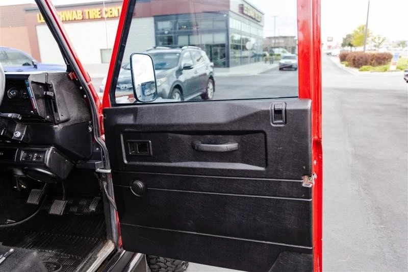 1992 Land Rover Defender 110 - Image 15 of 20