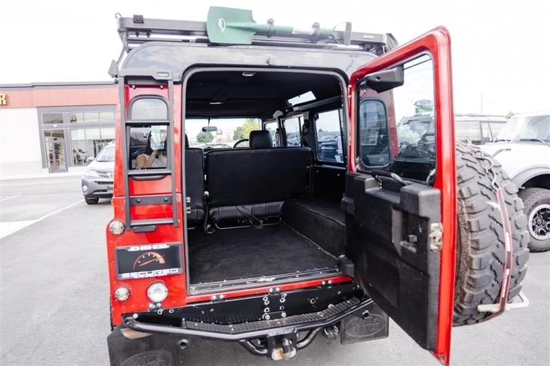 1992 Land Rover Defender 110 - Image 7 of 20