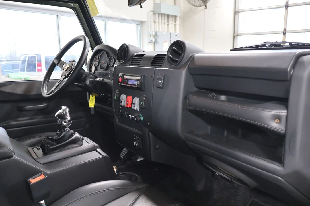 1992 Land Rover Defender - Image 24 of 31