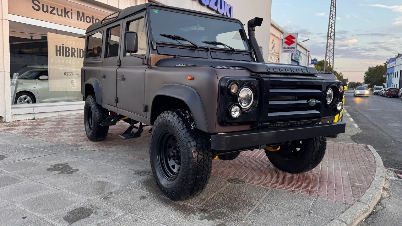 1992 Land Rover Defender 110 - Image 2 of 21