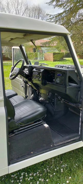 1992 Land Rover Defender 110 - Image 28 of 30