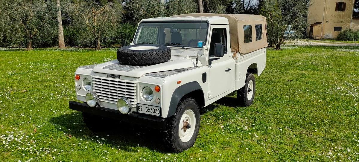 1992 Land Rover Defender 110 - Image 4 of 30