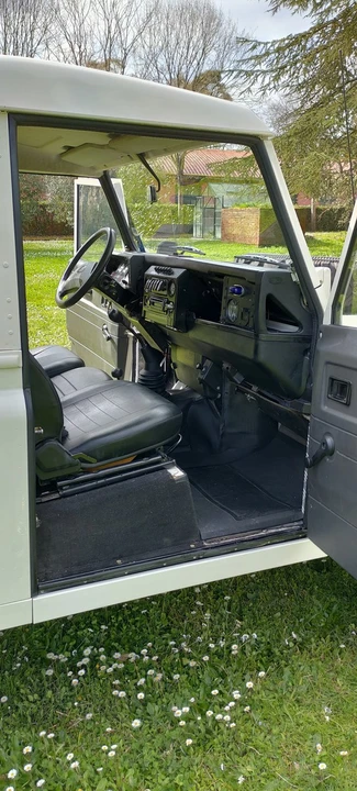 1992 Land Rover Defender 110 - Image 27 of 30