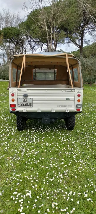 1992 Land Rover Defender 110 - Image 15 of 30
