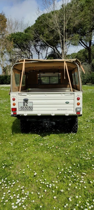 1992 Land Rover Defender 110 - Image 19 of 30