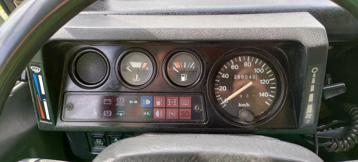 1992 Land Rover Defender 110 - Image 25 of 30