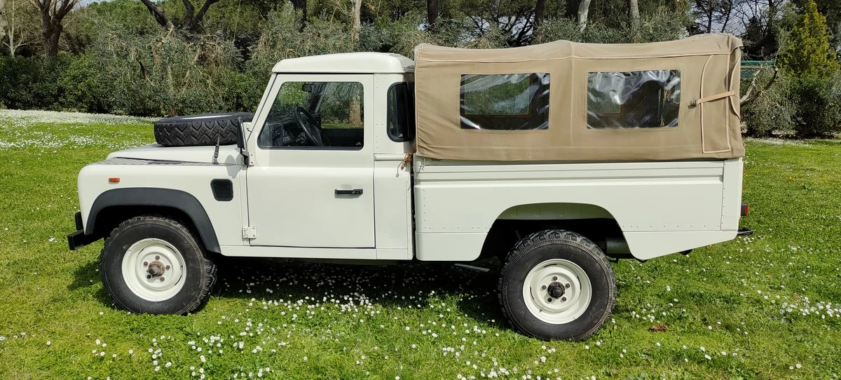 1992 Land Rover Defender 110 - Image 10 of 30