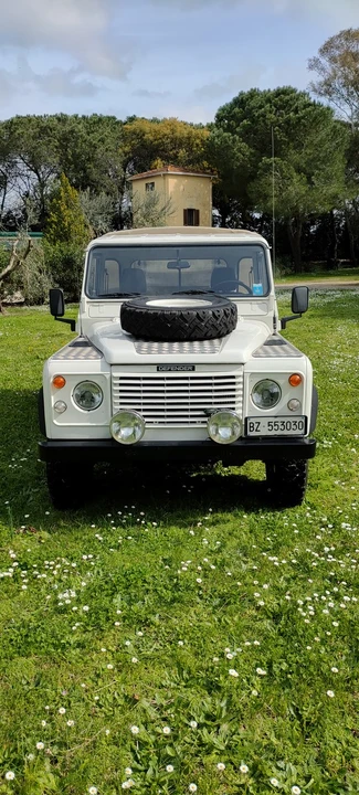 1992 Land Rover Defender 110 - Image 17 of 30