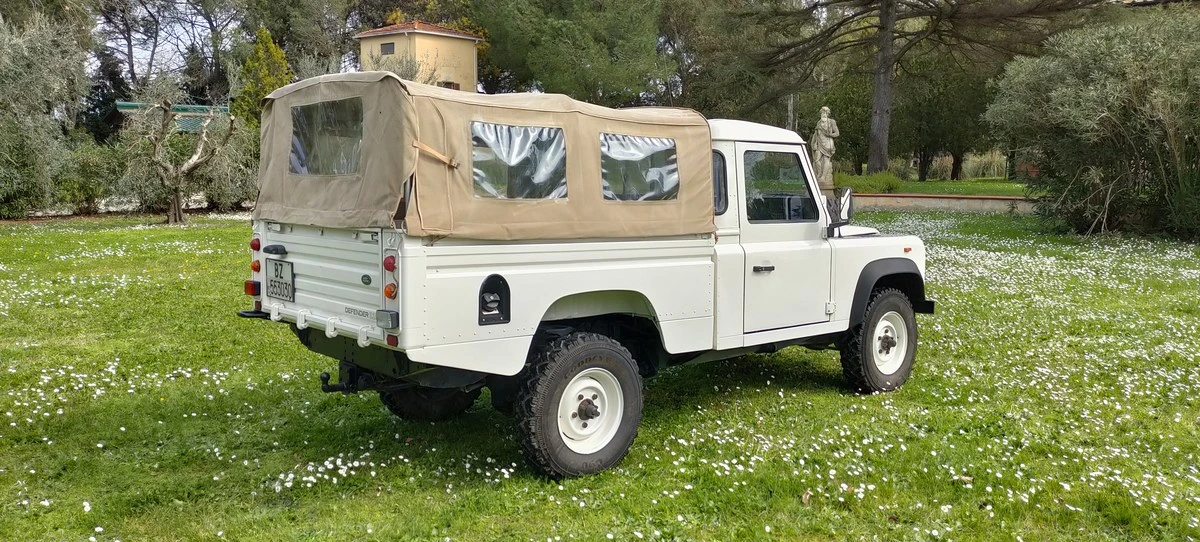 1992 Land Rover Defender 110 - Image 20 of 30