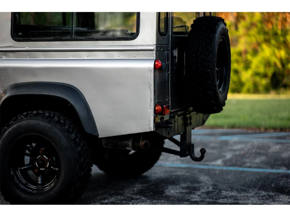 1992 Land Rover Defender 110 - Image 6 of 31