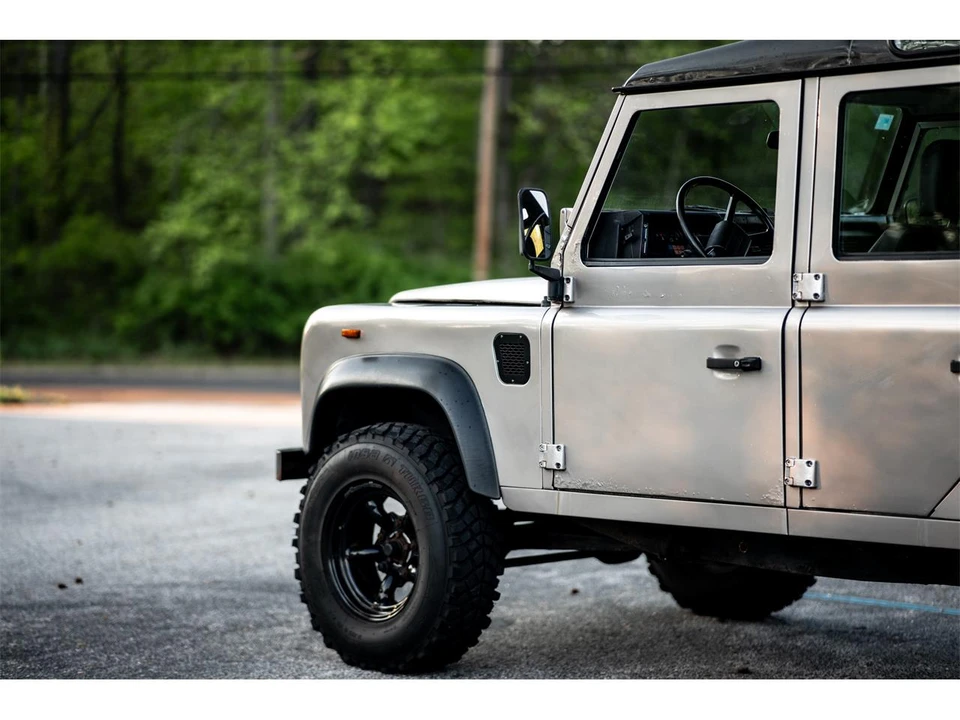 1992 Land Rover Defender 110 - Image 7 of 31