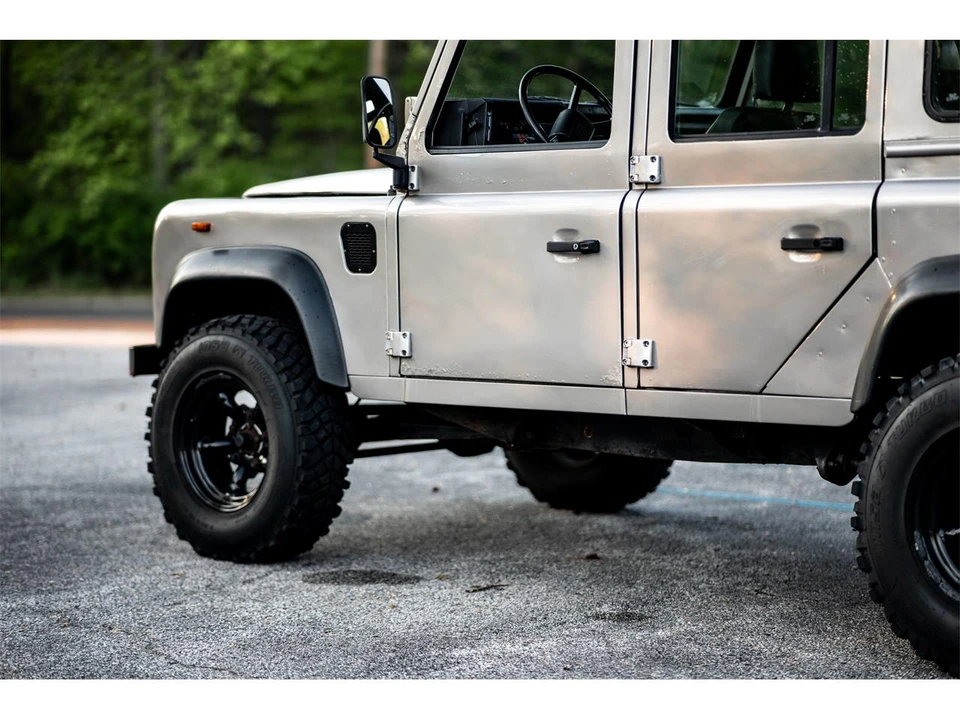1992 Land Rover Defender 110 - Image 9 of 31