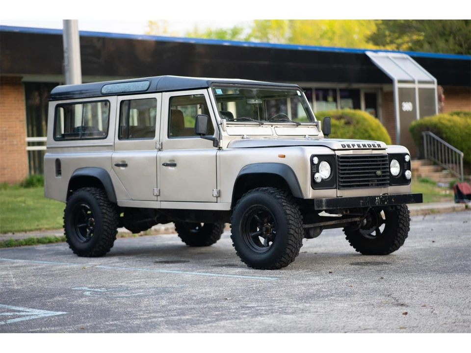 1992 Land Rover Defender 110 - Image 19 of 31