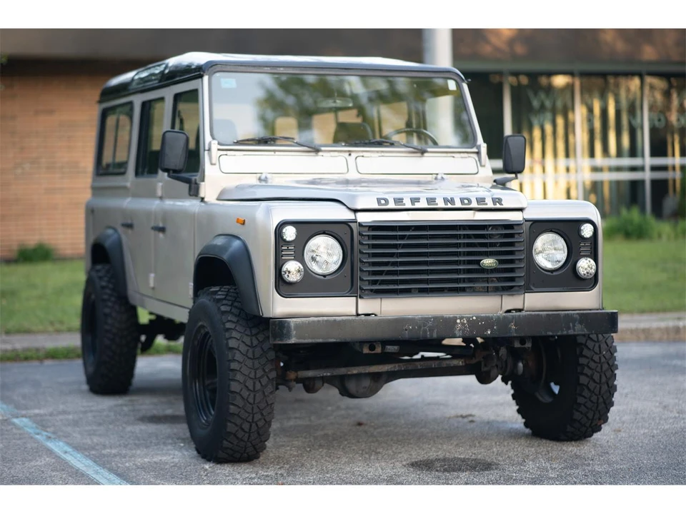 1992 Land Rover Defender 110 - Image 20 of 31