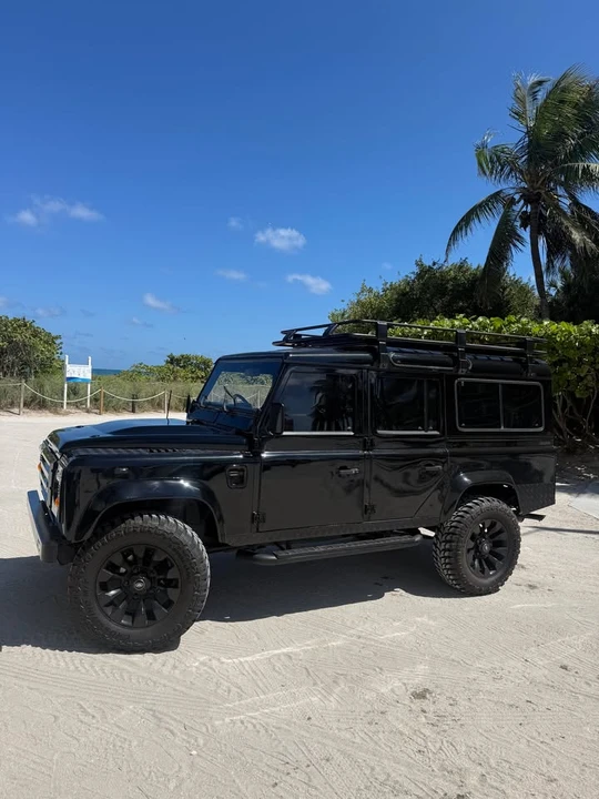 1992 Land Rover Defender 110 - Image 6 of 14