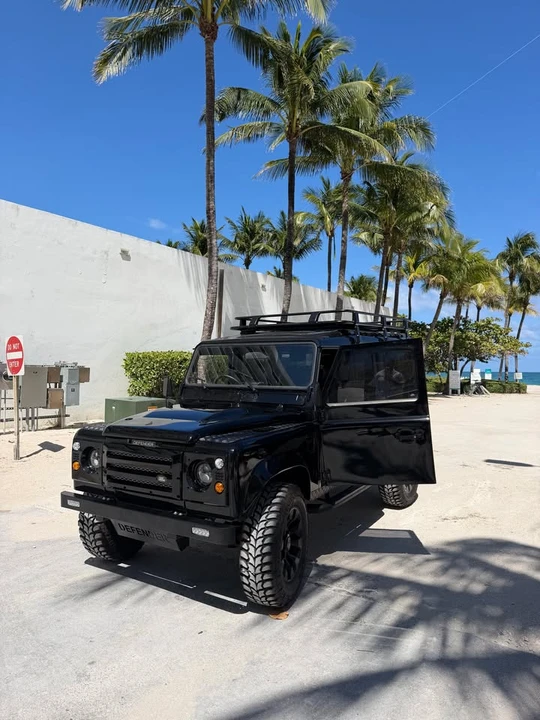 1992 Land Rover Defender 110 - Image 3 of 14