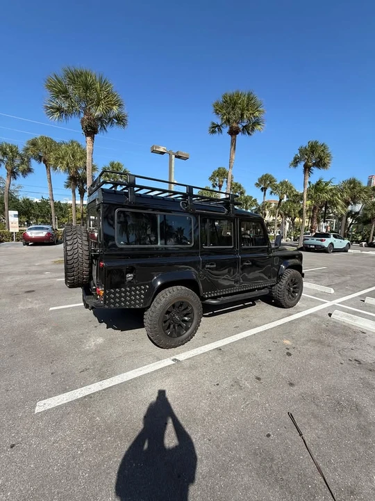 1992 Land Rover Defender 110 - Image 9 of 14