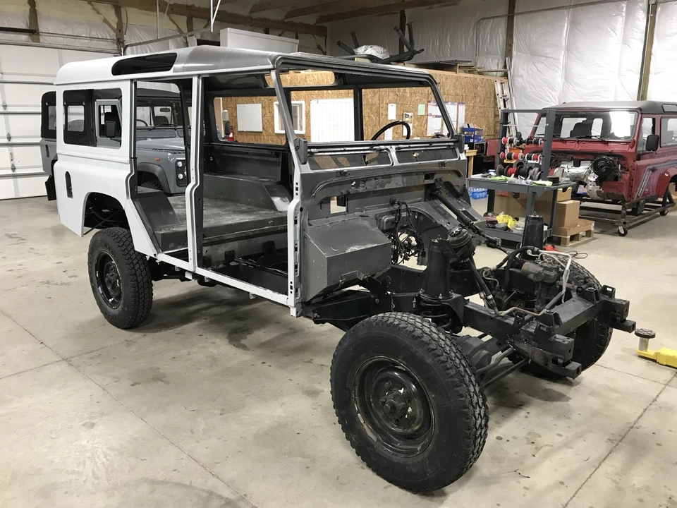 1992 Land Rover Defender 110 - Image 2 of 21