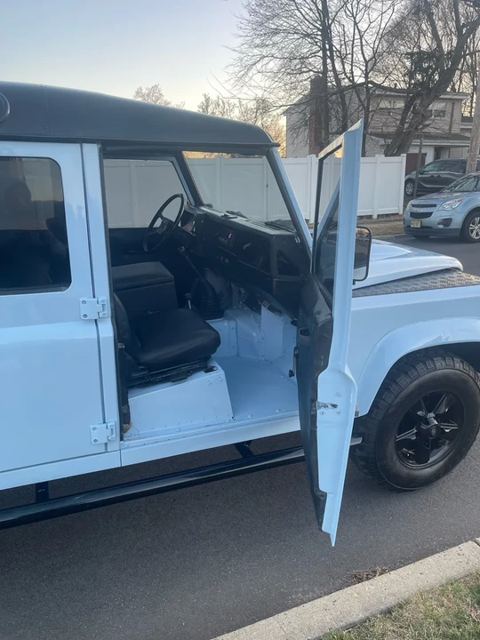 1992 Land Rover Defender 110 - Image 18 of 21