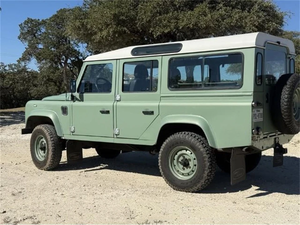 1992 Land Rover Defender 110 - Image 4 of 5
