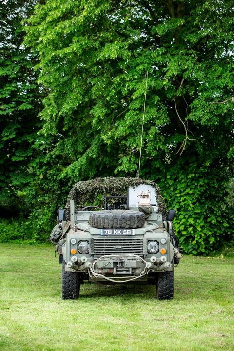 1992 Land Rover Defender 110 - Image 10 of 13