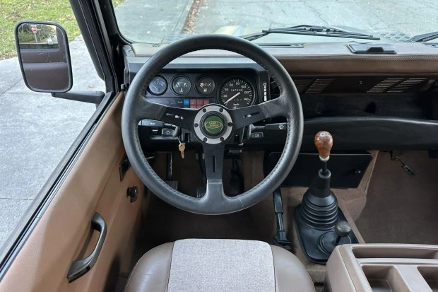 1992 Land Rover Defender 110 - Image 5 of 8