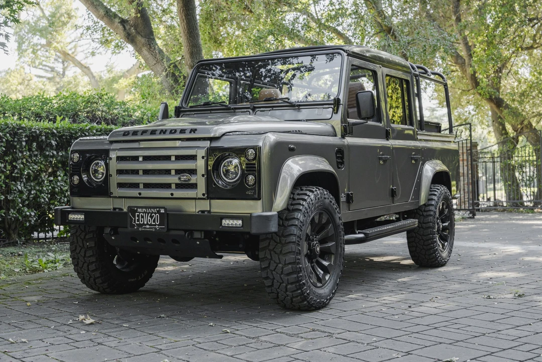 1992 Land Rover Defender 110 - Image 4 of 31