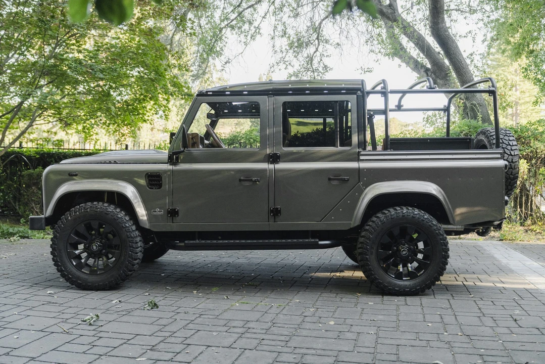 1992 Land Rover Defender 110 - Image 8 of 31